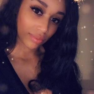 Meet your Posher, Aleisha